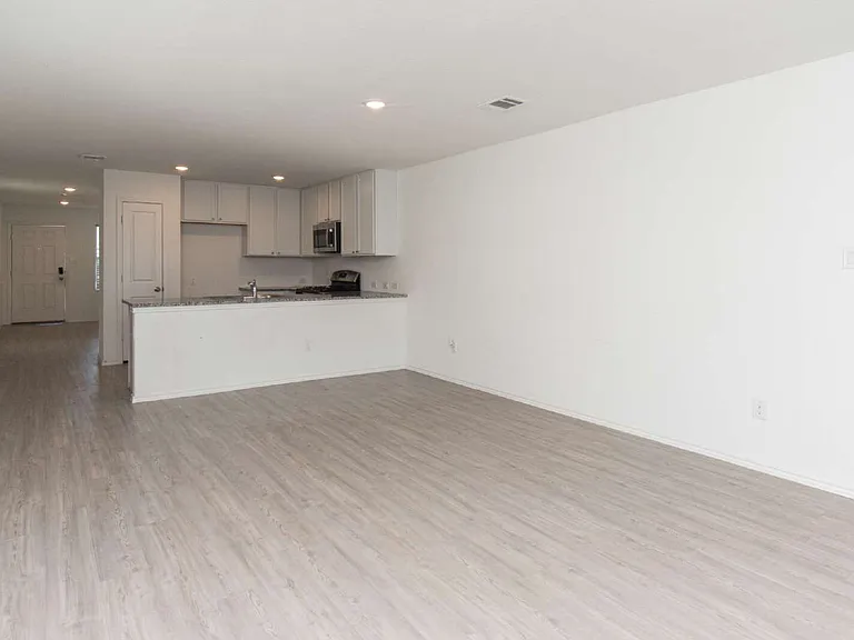 5812 San Geronimo — Photo 3