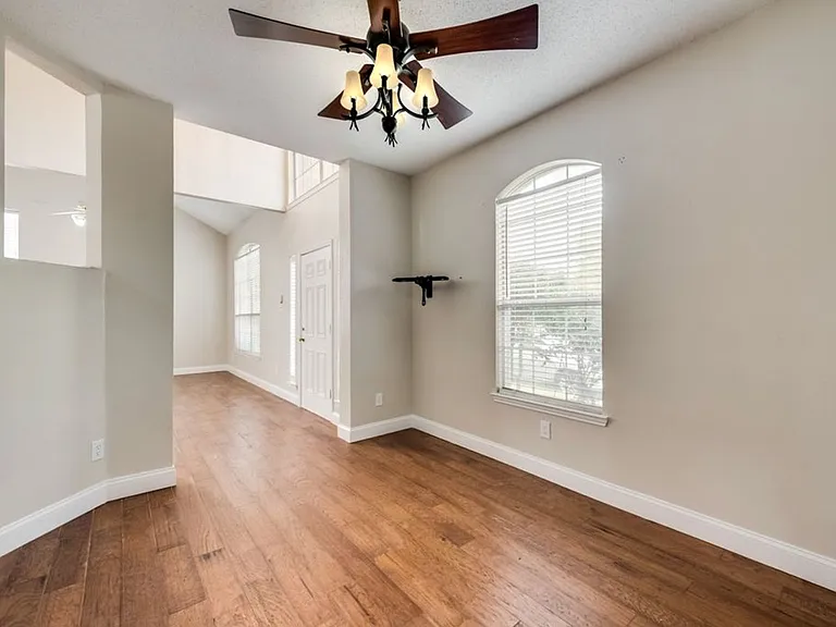 3009 Larkspur Ct — Photo 12