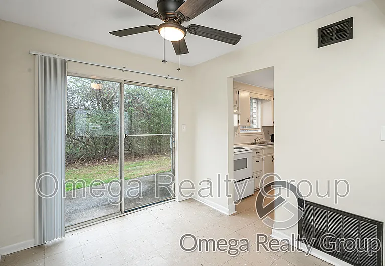 208 Rolling Mill St #8 — Photo 9