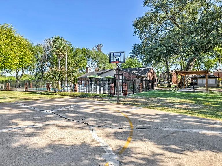 Where the hoopers hoop!