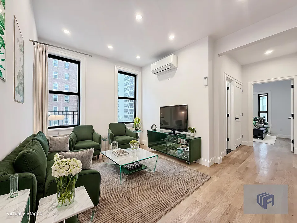 151 E 19th St #22A
