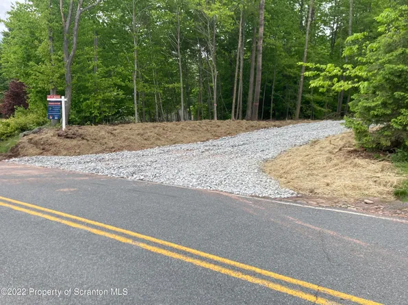 1117 Owego Tpke, Honesdale, PA 18431