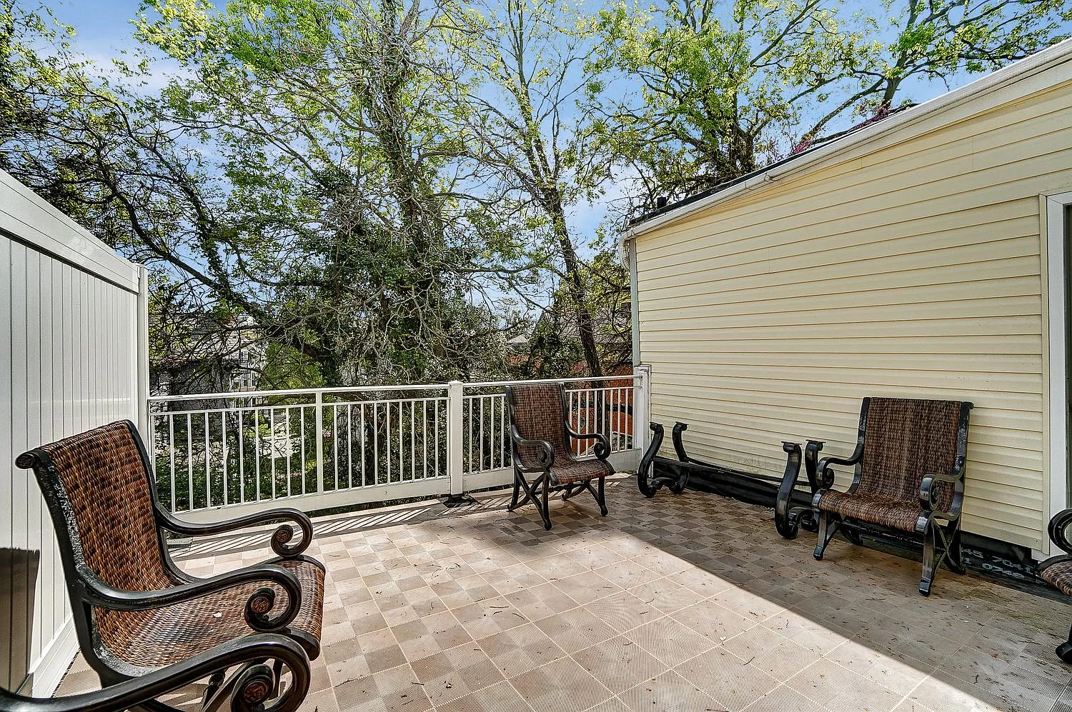 3 bed, 1500 sqft, $1,795 — Photo 2