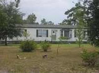 121 Hourglass Ln, Jacksonville, NC 28540