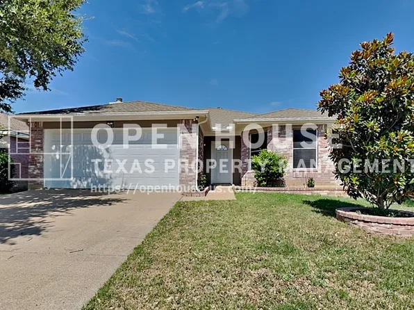 6017 Bronze River Rd, Fort Worth, TX 76179