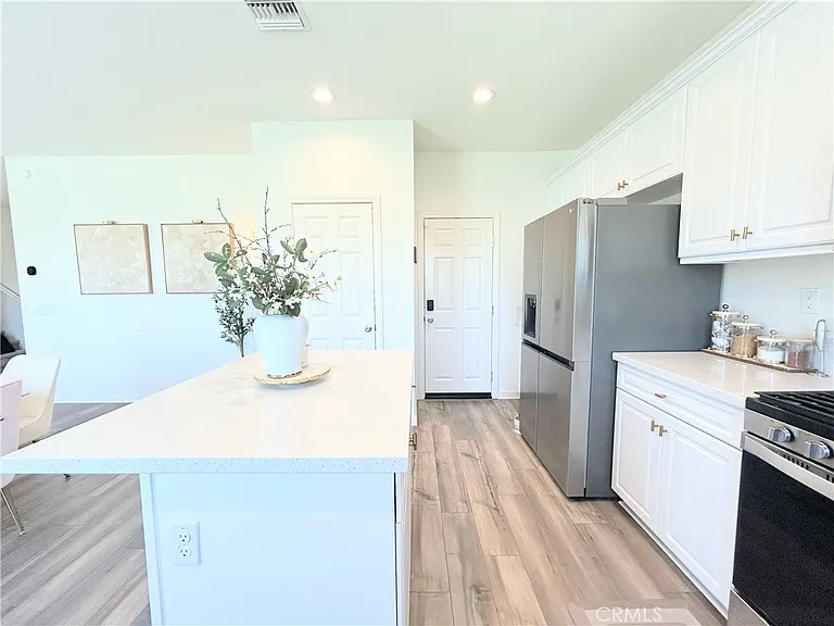 9677 Mondrian Ln — Photo 15