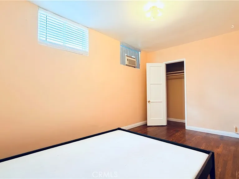 4025 Melrose Ave — Photo 8