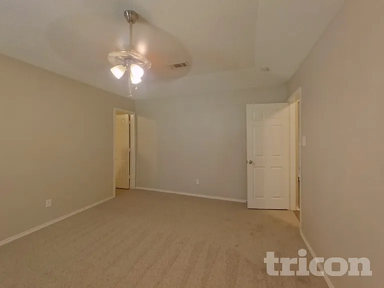 6408 Alta Vista Dr — Photo 5