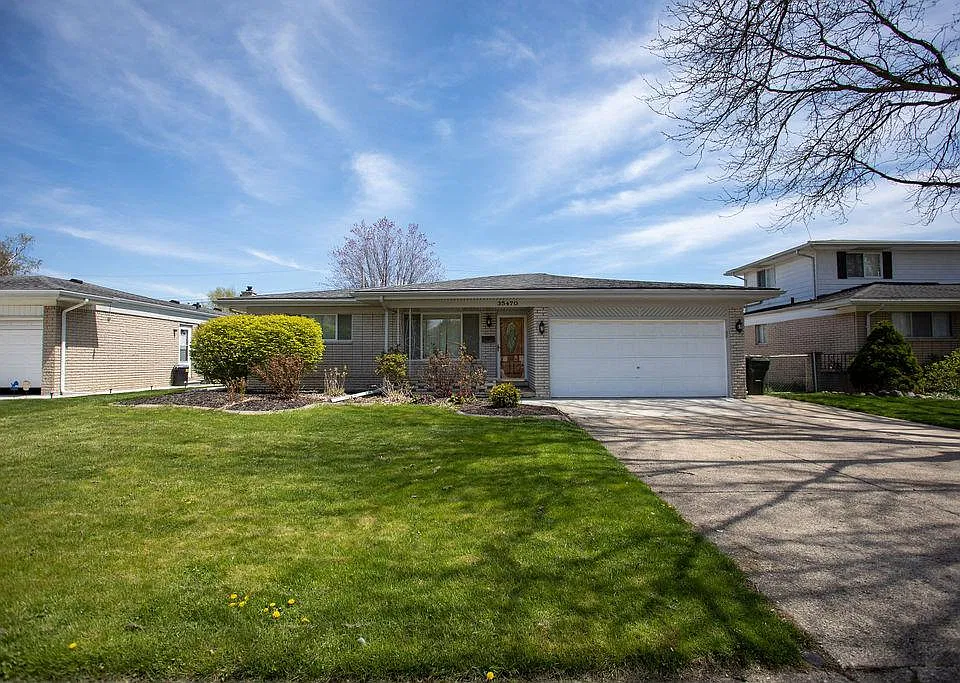 35470 Dearing Dr