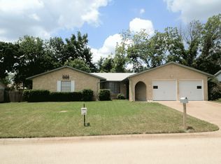1310 Duane St, Benbrook, TX 76126