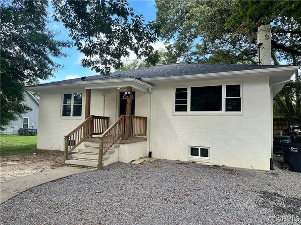 206 N Mesa Dr, Hopewell, VA 23860