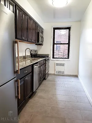 Rented by Hillel Realty Group | media 18