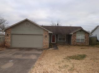 2857 Carley Pl, Springdale, AR 72762