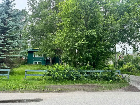 7510 Blackberry St, Anchorage, AK 99502