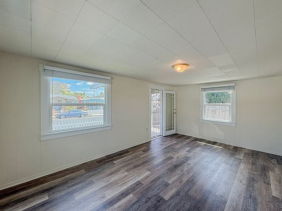 4th image of 4474 36th St