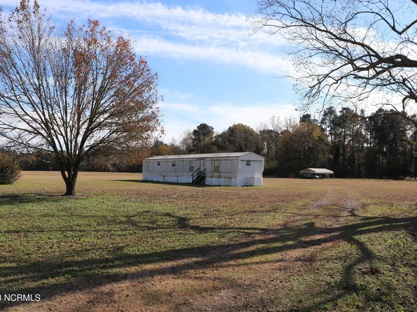 1324 Deep Bottom Road, Wallace, NC 28466