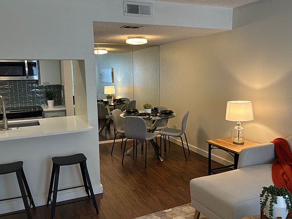 4th image of 4020 Holland Ave APT 212