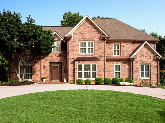 2nd image of 822 Glensprings Dr