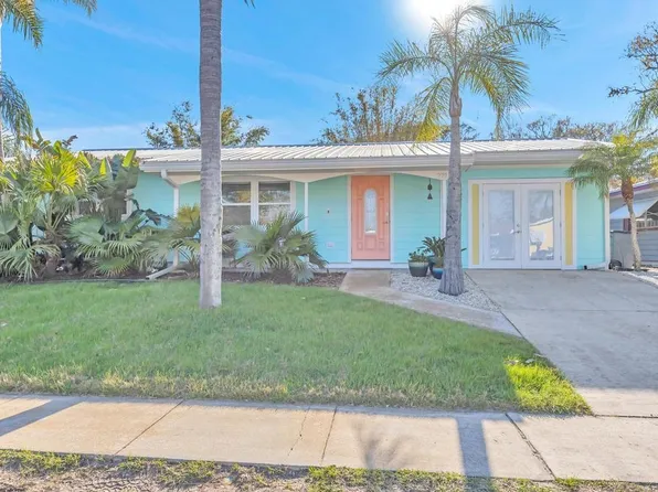 221 Phoenetia Dr, Saint Augustine, FL 32086