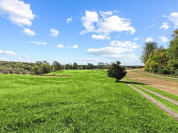 3rd image of 8512 Township Road 29
