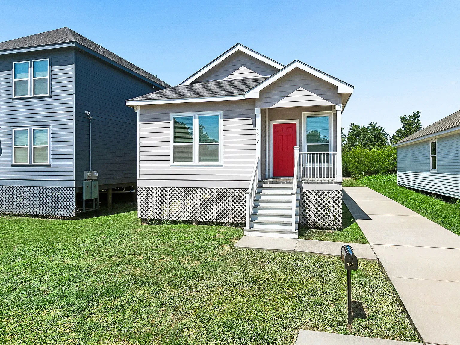 4 bed, $2,200 — Photo 3