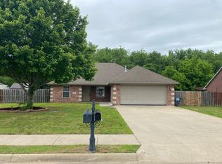 2245 Kelly Lynn Pl, Fayetteville, AR 72701