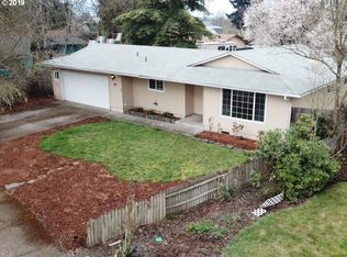 267 S 49th Pl, Springfield, OR 97478