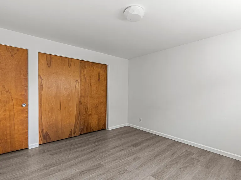2144 Waverly Pl N #3 — Photo 13