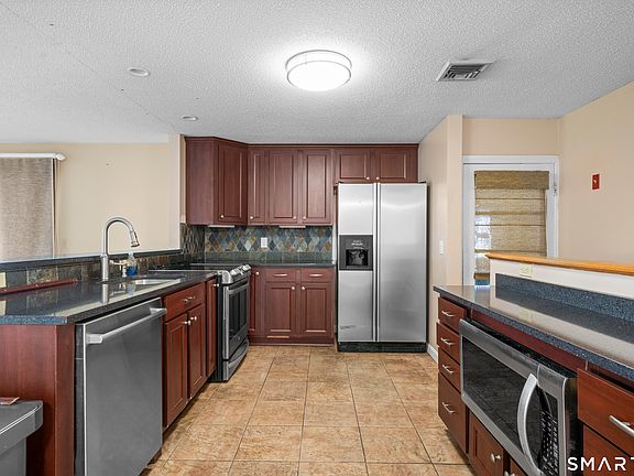 3rd image of 30 Jackson Street