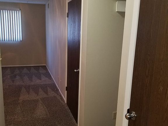 5th image of 1521 Superior St APT 4