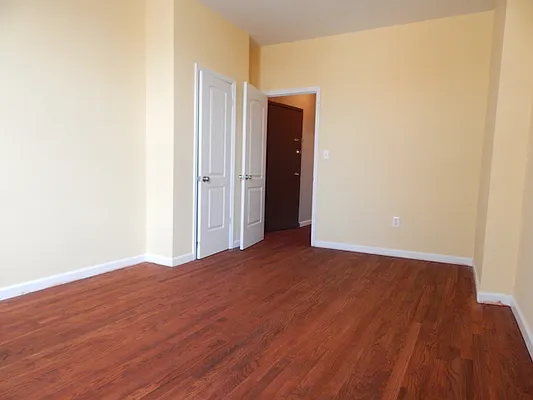 Rented by Capri Jet Realty Corp | media 11