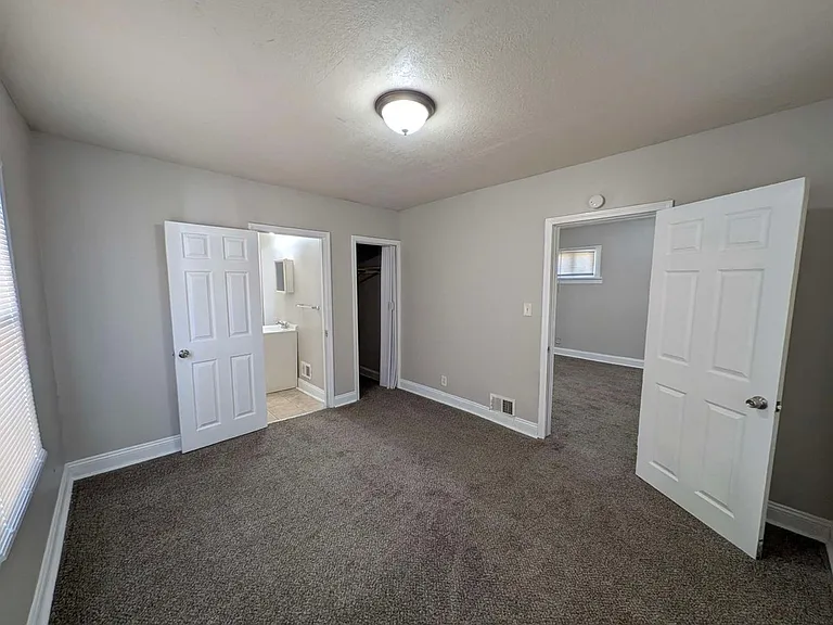 5817 Park Ave — Photo 5