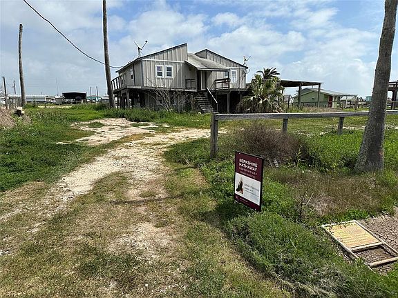 3rd image of 1227 County Road 202