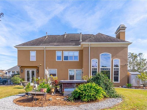 3rd image of 208 Lilly Bank Dr
