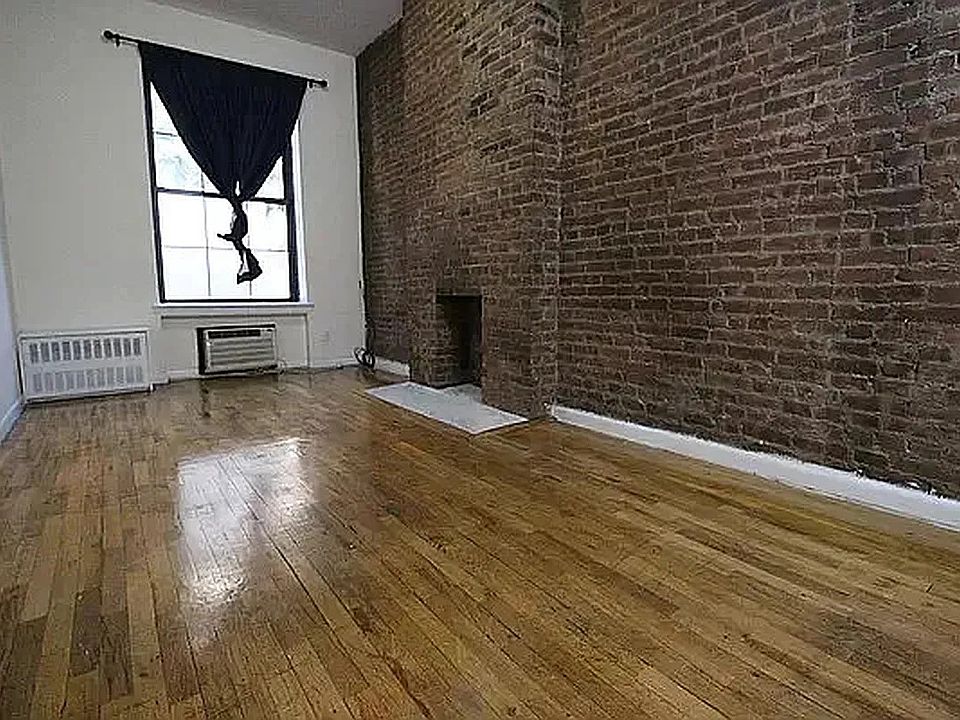 1st image of 304 E 89th St APT A