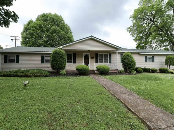 901 S High St, Trenton, TN 38382