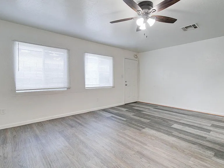 1501 E Roosevelt St #4 — Photo 11