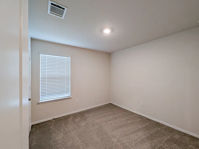 3526 Angus Xing — Photo 16