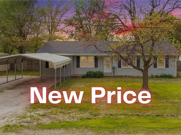 100 S Crittendon St, Holden, MO 64040