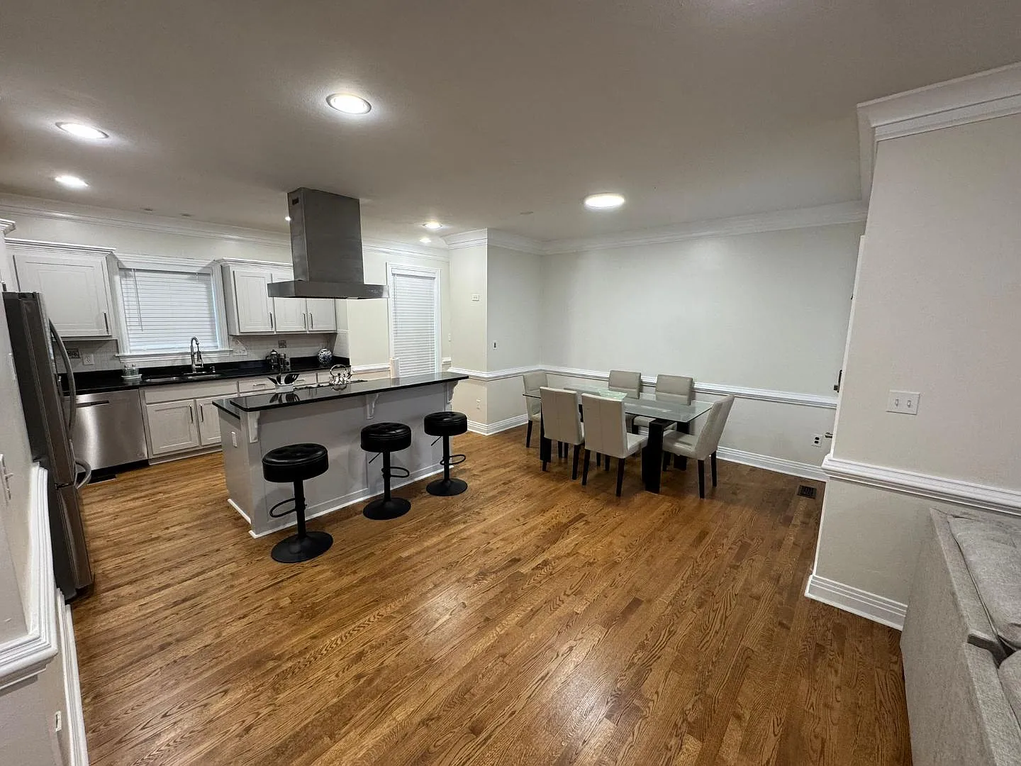 259 W Ocean View Ave — Photo 4