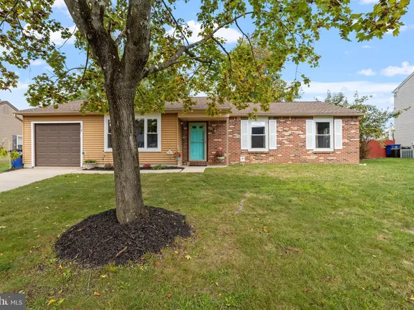 12 Brighton Rd, Westampton, NJ 08060