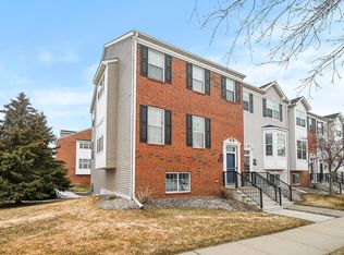 1698 Riverside Dr, Shakopee, MN 55379