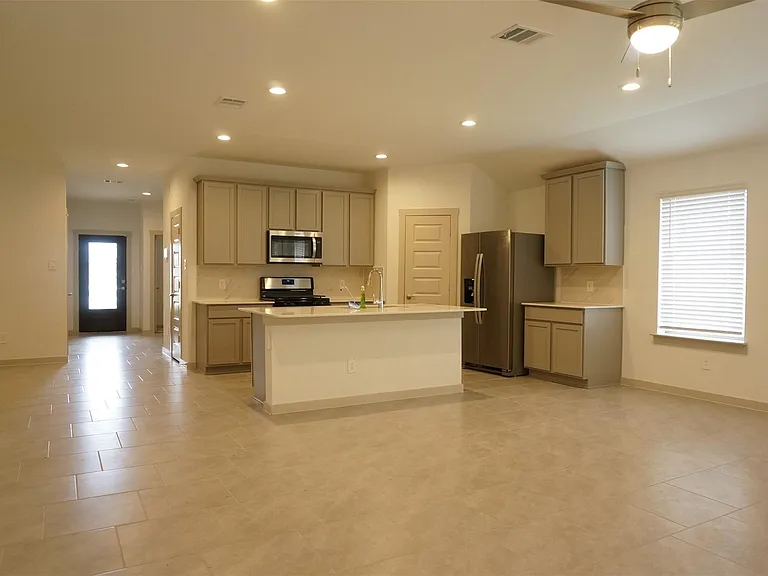 3966 Canyon Shore Ln — Photo 3