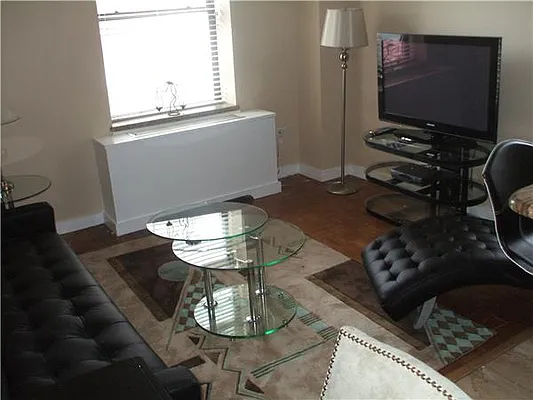 Rented by Empire State Properties | media 2