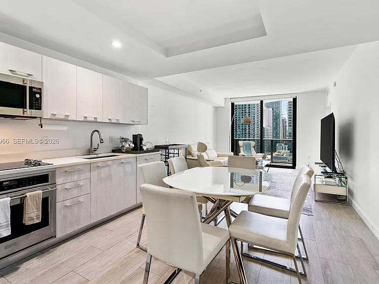 55 SW 9th St #1904 — Photo 2