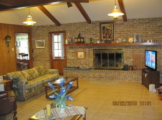 332 Benson Rd, Uvalde, TX 78801