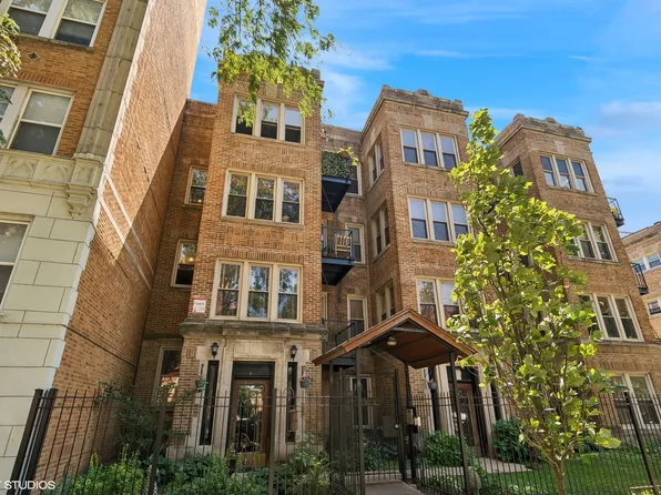 1627 W Pratt Blvd #3, Chicago, IL 60626