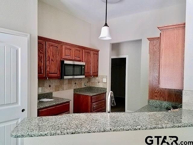 2nd image of 14190 Donna Dr
