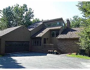 1457 Bishop Rd photo 1