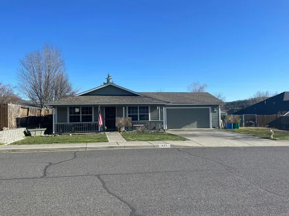 977 Ridgeview Dr, Eagle Pt, OR 97524